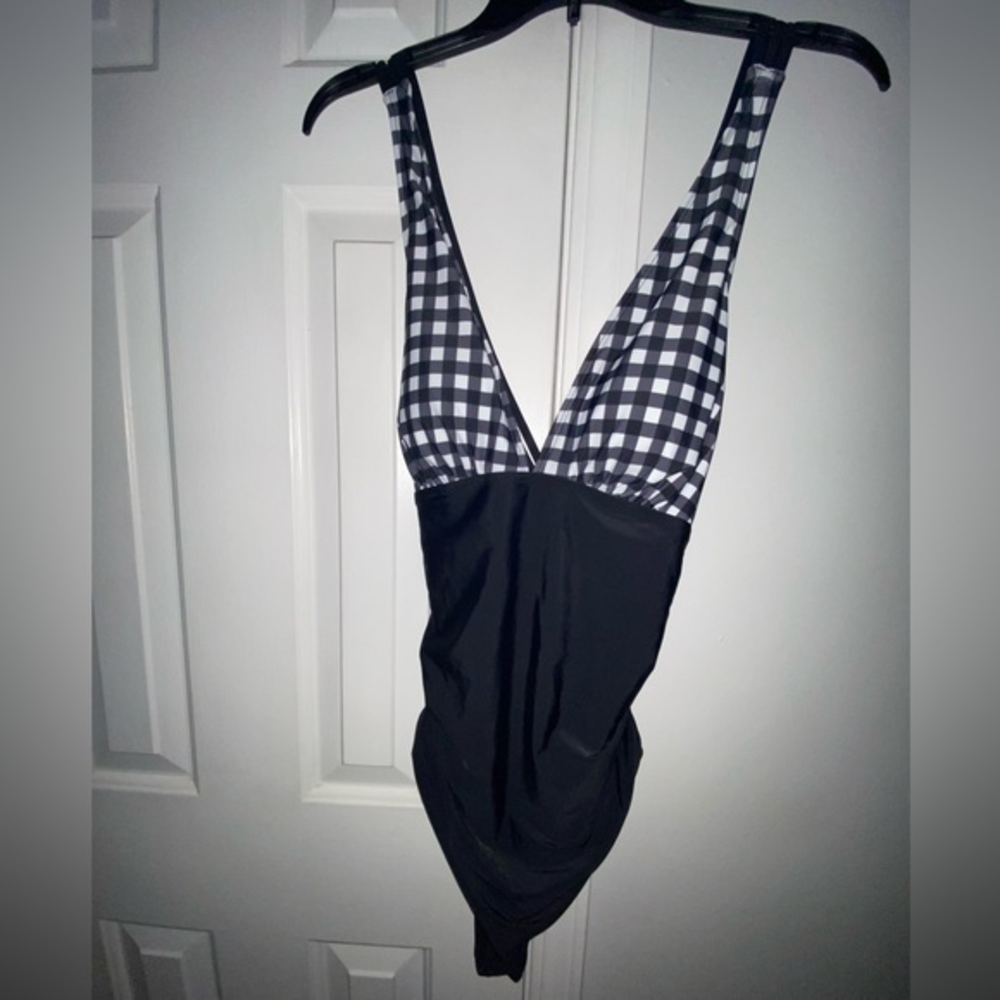 NEW CUPSHE One Piece Swimsuit‎